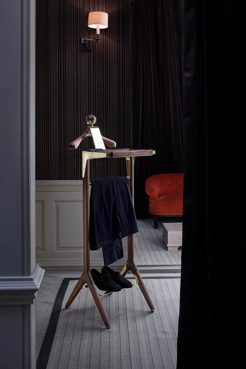 classical-valet-stand-6